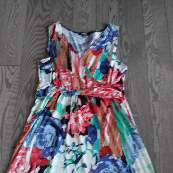 👠👠👠Nice strechy dress by Elementz 👠👠 - Picture 5 of 8